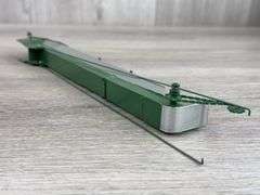 Allis-Chalmers D-17 W/New Idea Picker, 1/16, Precision Series 8