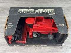 Case IH 2188 Axial-Flow Combine, 1/32, 2 Heads, Ertl