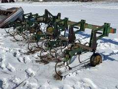 John Deere 825 Row Cultivator