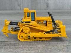 Caterpillar D10N Crawler W/Blade & Ripper, 1/70, Joal