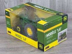 John Deere LA W/Leaf Spring Cultivator, 1/16, SpecCast