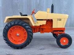 Case 1070 WF Agri King Deluxe Farm Set, No. 211, 1/16, Original Box