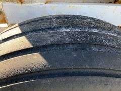 Willmar 600 Fertilizer Spreader - 50’ Spread