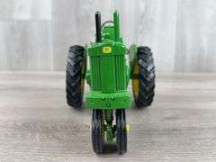 John Deere 620 LP NF W/4 Bottom Plow, 1/16