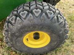 John Deere 6x4 Gator