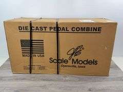 John Deere 9870 STS Pedal Combine, NIB, Scale Models