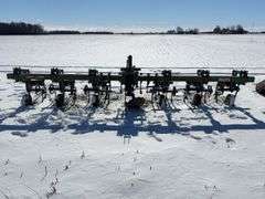 John Deere 825 Row Cultivator