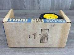Ford 4400 WF Industrial, 1/12, Ertl, 3 PT.