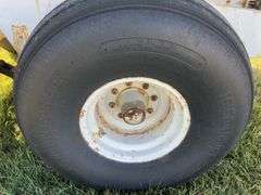 Willmar 600 Fertilizer Spreader - 50’ Spread