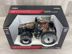 Case IH Magnum 400 Front/Rear Duals, 1/16, Black Chrome