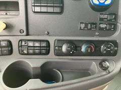 2013 Freightliner Cascadia