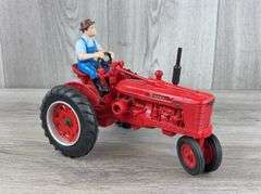IH Farmall H W/Farmer, 1/16, Special 50th Anniversary Edition