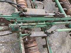 John Deere 950 Cultimulcher 15'