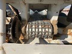 Willmar 600 Fertilizer Spreader - 50’ Spread