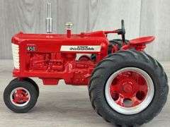 IH McCormick Farmall 450 NF Diesel, 1/16, 1991 Holiday Farm Show