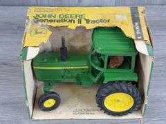 John Deere Generation II 4430 WF, 1/16, Ertl Toys
