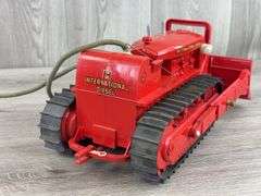 International Diesel TD24 Electric Crawler, 13” Long