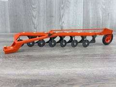 Case 1070 WF Agri King Deluxe Farm Set, No. 211, 1/16, Original Box