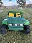 John Deere 6x4 Gator