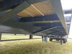 LAMAR 36’ Gooseneck Trailer