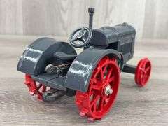 McCormick-Deering 10-20 HP, 1/16, Nov. 1984, Scale Models