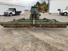 John Deere 950 Cultimulcher 15'