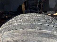 GMC C7500 Utility Truck