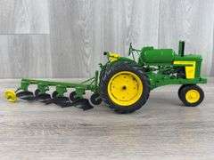 John Deere 620 LP NF W/4 Bottom Plow, 1/16