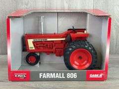 IH McCormick Farmall 806 NF Duals, 1/16, Ertl Britains