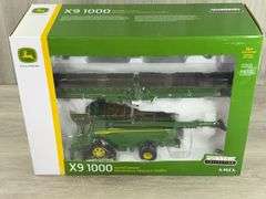 John Deere X9 1000 Tracked Combine, 1/32, Prestige Collection