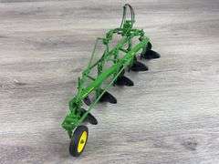 John Deere F145H 5 Bottom Moldboard Plow, 1/16