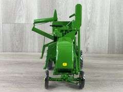 John Deere 45 Combine W/10 Corn Head, 1/16, Prestige Collection