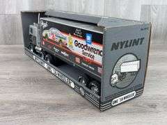 GMC Dale Earnhardt #3 Goodwrench 18-Wheeler, 21 1/4”