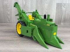 John Deere 4020 NF W/237 Corn Picker, 1/16, Precision Classics 14