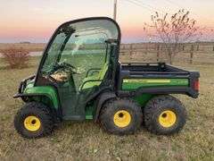 John Deere 6x4 Gator