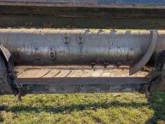 Allis Chalmers Gleaner 318 Grain Head - 18-ft