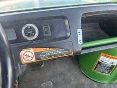 John Deere 6x4 Gator