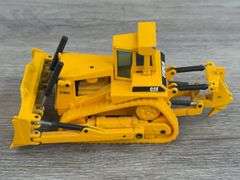 Caterpillar D10N Crawler W/Blade & Ripper, 1/70, Joal