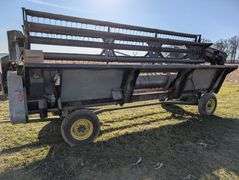 Allis Chalmers Gleaner 318 Grain Head - 18-ft