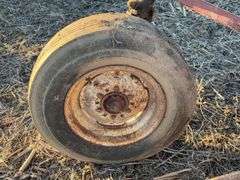 International 710, 5 Bottom Plow