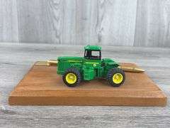 John Deere 8850 4WD Duals-Ertl On Plaque, 1/64
