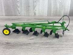John Deere F145H 5 Bottom Moldboard Plow, 1/16
