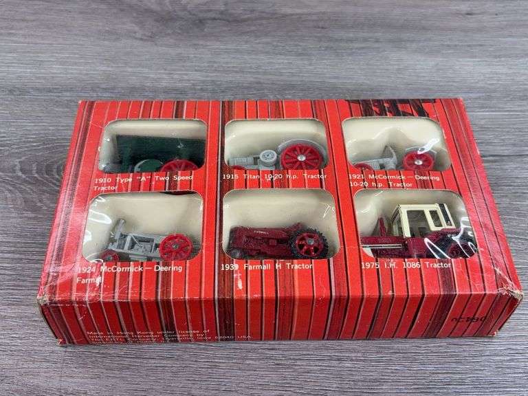 International Harvester Historical Toy Tractors, 1/64, Ertl