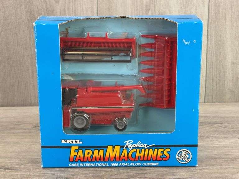 Case International 1666 Axial-Flow Combine, 1/64, Ertl