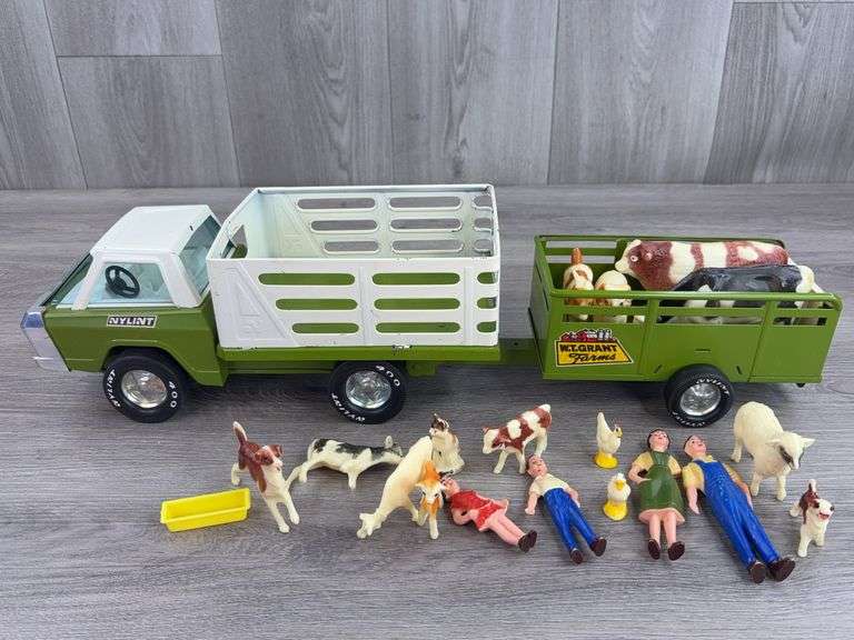 W.T. Grants 19 Piece Farm Set, No. 6850, Nylint