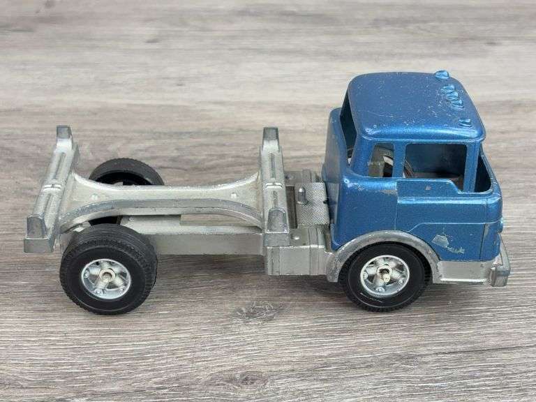 Hubley Log Truck, 7”