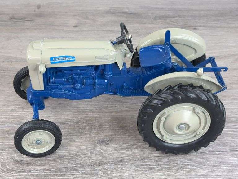 Ford 4000 WF , 1/12, Hubley, 3 PT., Original Box