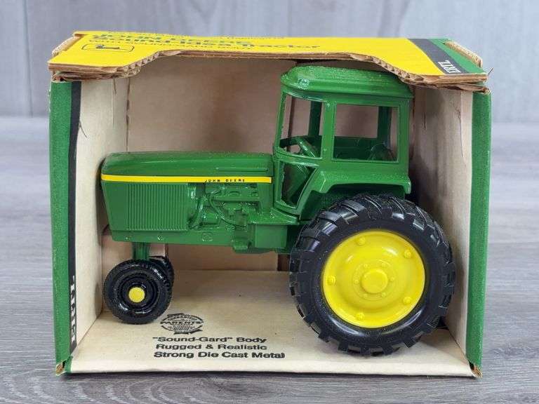 John Deere 4430 NF, 1/32, Ertl