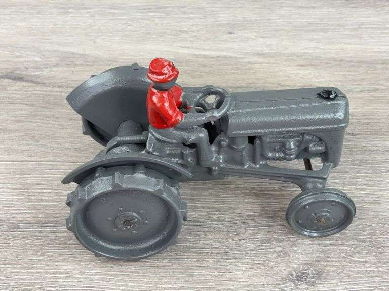 Ford 8N W/Driver, 1/16, Arcade