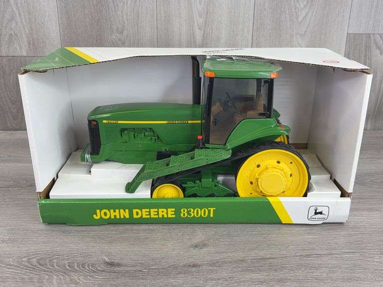 John Deere 8300T, 1/16, Ertl